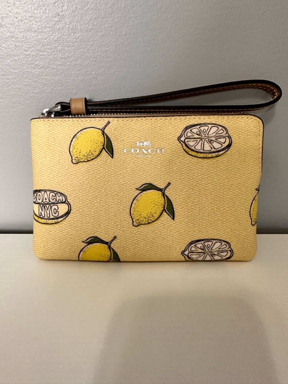 NWT- Coach Lemon Print Corner Zip Wristlet – Garden Glade Multi